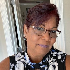 Meet your Posher, Sylvia